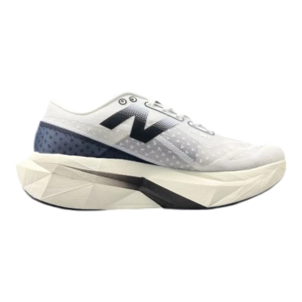 New Balance Rebel V4